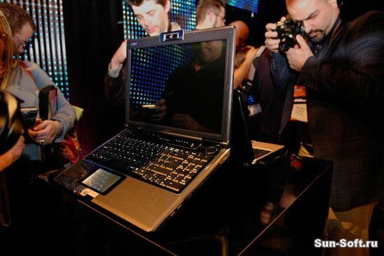 Два процессора и два дисплея в одном ноутбуке ASUS